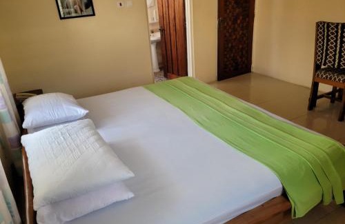 Cape Coast Hotel | Loreto Palm Villa
