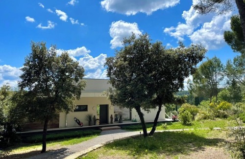 Lorgues House | Lorgues Provence Views Comfort Holiday Rest 3 Km from the center!