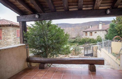 Horcajuelo de la Sierra Apartment | Los Acebos