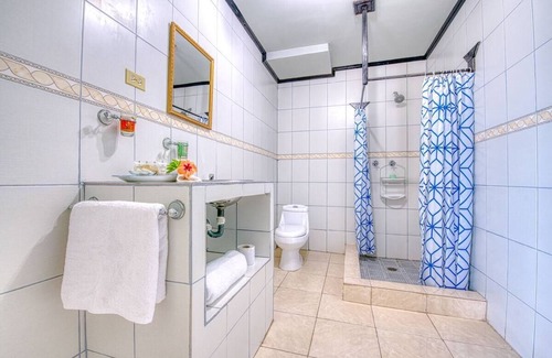 Carenero Island Hotel | Los balcones Over The Sea , Carenero Hotel