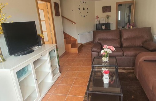 Almenar de Soria House | Los Girasoles