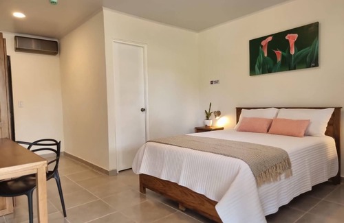 Playa Blanca Hotel | Los Lirios Hotel