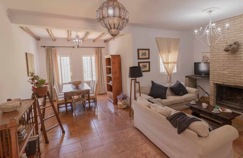 Lora Del Rio House | Los Menestrales Holiday Home at the bottom of Seville North Mountains