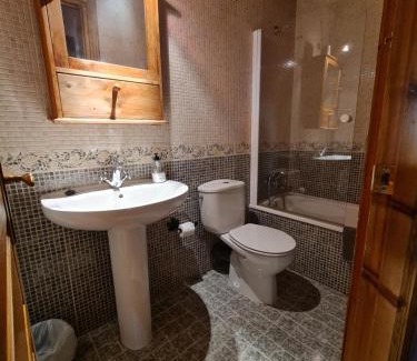 Cuevas del Valle House | Los Moranegos