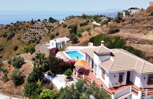 Sayalonga Villa | Los Naranjos - Luxury villa with private pool and stunning sea view