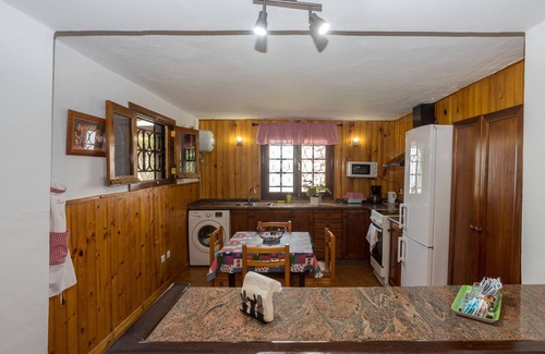 Santa Maria de Guia de Gran Canaria Cottage | Los Paredones Farm - Private Pool - Garden