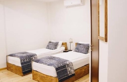 Sighnaghi Hotel | Lost Ridge Inn & Brewery & Ranch