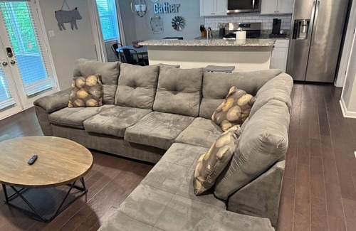 Cartersville House | Lots of Hot Spots & Activities Near This Townhome