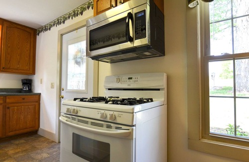Town of Varick Cottage | Lotta Leisure: Family Retreat