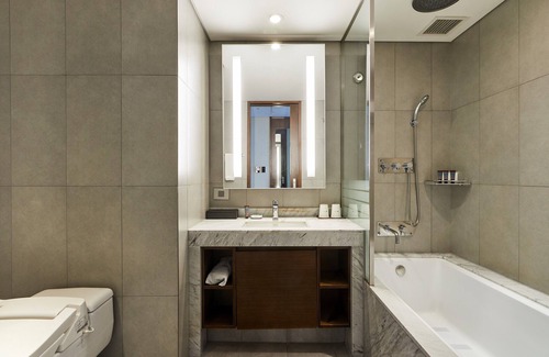 Banghwa-dong Hotel | Lotte City Hotel Gimpo Airport