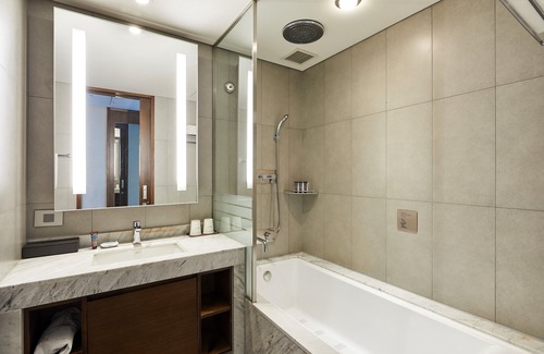 Banghwa-dong Hotel | Lotte City Hotel Gimpo Airport
