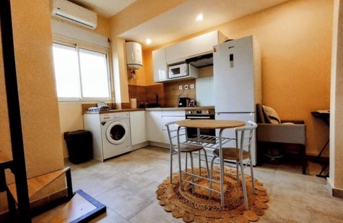 Saint-Denis Apartment | Lotus - A Peaceful Oceanfront Retreat in the Heart of Saint-Denis
