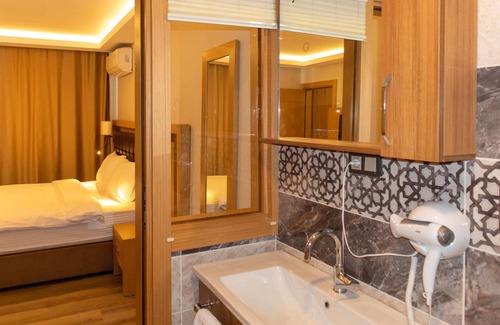 Old Town Hotel | Lotus Park Hotel