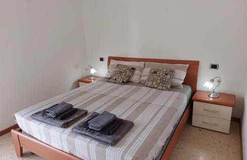 San Bonifacio Apartment | LotusNest - Casa Priv - Matr, Parcheggio, Treno