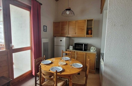 Plangagnant Apartment | Loue Appart Plagne Village - 2100m -4 à 6 Pers -2 Chambres - au Pied des Pistes