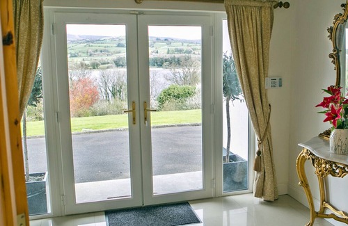 Killaloe House | Lough Derg Holiday Lodge