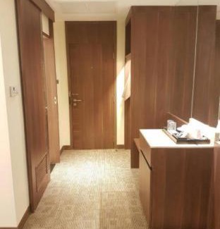 Talat Bang Khen Hotel | Louis Tavern Hotel
