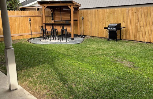 Thibodaux House | Louisiana Retreat offers a whole home - 2 bed, 2 full bath