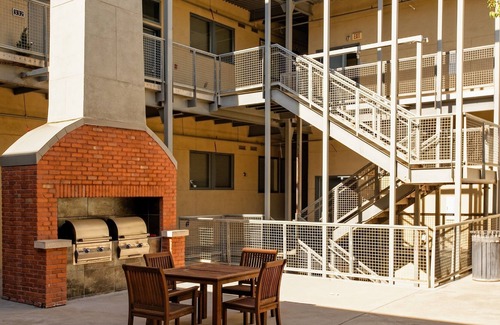 Carbondale Condo | Lounging In The Lofts | Luxe 1bed Penthouse