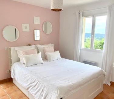 Rochefort-du-Gard Apartment | L’oustau
