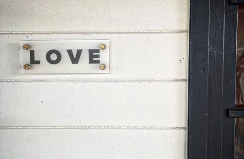 Dripping Springs Cabin | Love Cabin @ 13 Acres - Stay/Swim/Shop/Yoga