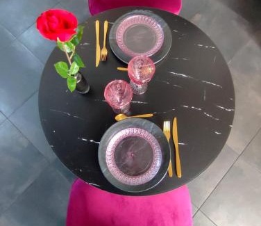 Montargis Apartment | Love Room à Montargis