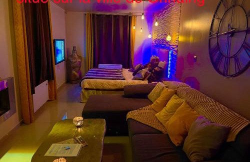 Onnaing Hotel | Love room