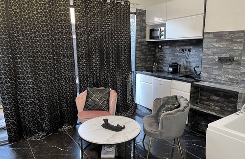 Les Chutes Lavie Apartment | Love Room Marseille