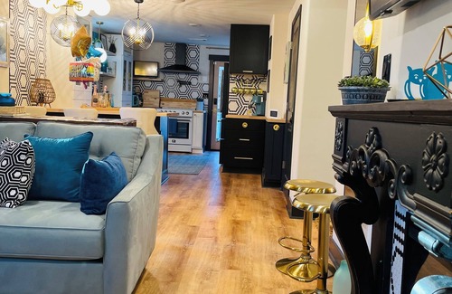 Church Street House | LoveJones Bungalow-Luxury decor, Large deck & backyard, Office, 2 fireplaces