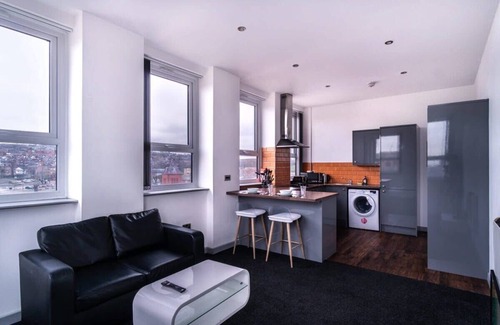 Blackburn Apartment | Lovely 1 Bed Flat in Central Blackburn w Views
