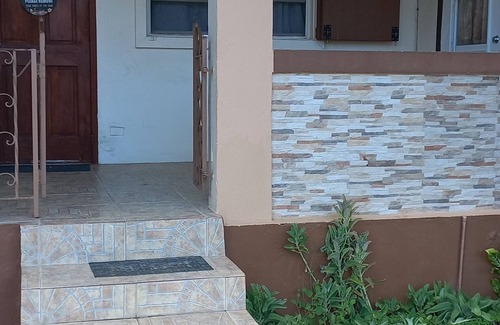 Horsepath Apartment | Lovely 1 Bedroom Apartment in Road Town
