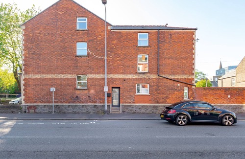 Adamsdown Apartment | Lovely 1-Bedroom Apartment in Cardiff City Centre