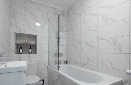 Addiscombe Apartment | Lovely 1 Bedroom Apartment