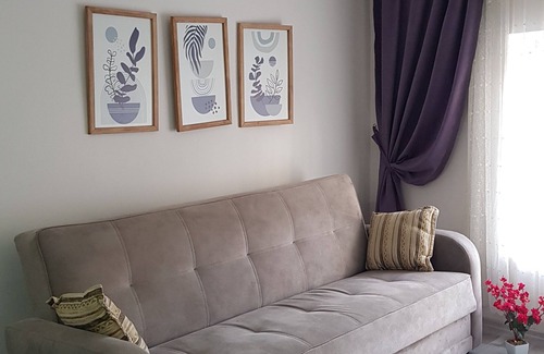 Konak Apartment | Lovely 1-bedroom apartment with AC in charming Izmir Konak