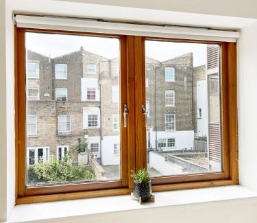 Deptford Apartment | Lovely 1 bedroom apartment in South East London