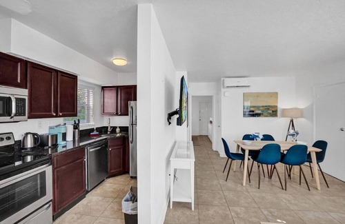 North Beach House | Lovely 1- bedroom rental unit with pool