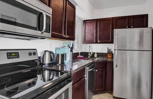 North Beach House | Lovely 1- bedroom rental unit with pool