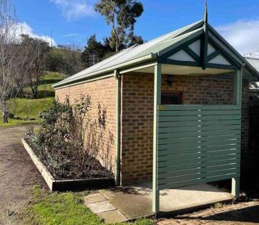 Buchan Apartment | Lovely 1 Bedroom unit in Buchan.
