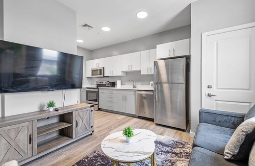 Everett Apartment | Lovely 1BR Near Encore Boston 8853