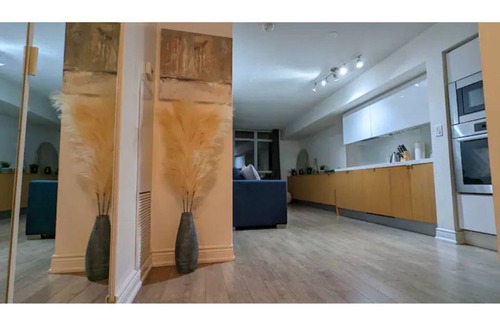 Fort York Condo | Lovely 2 Bed Condo in Downtown Toronto