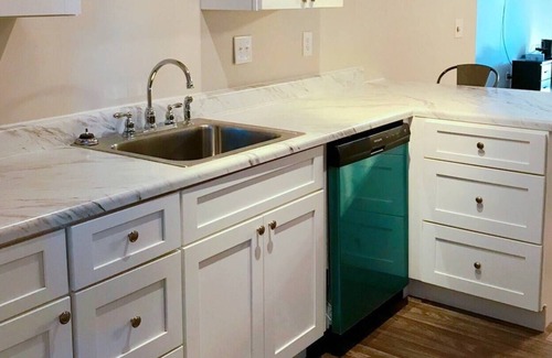 Green Valley Condo | Lovely 2 bedroom condo perfect for long term stays