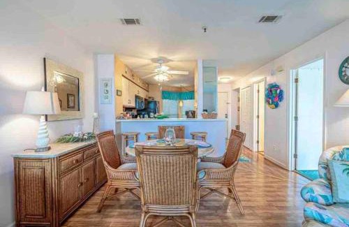 Windy Hill Apartment | Lovely 2-bedroom condo with pool