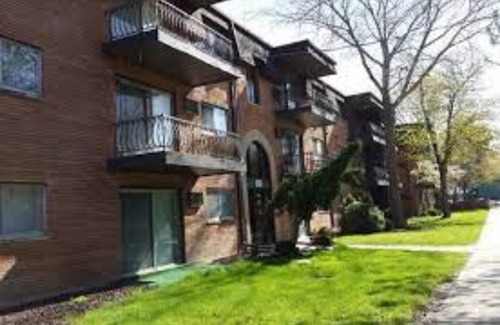 Leroy Condo | Lovely 2 Bedroom Condo With Pool