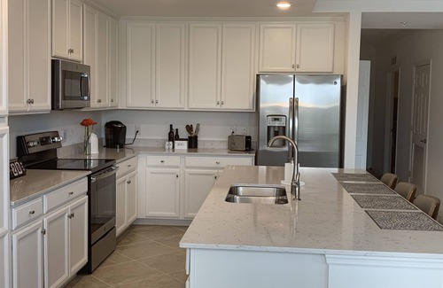 Naples Condo | Lovely 2-Bedroom in Naples' highly desirable Treviso Bay community