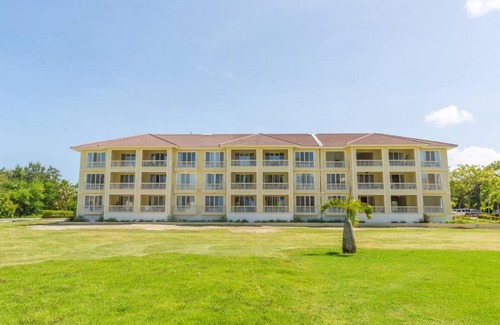 El Batey Apartment | Lovely 2-Bedroom unit rental with pool