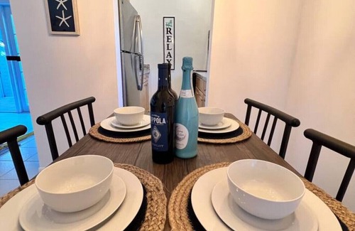 Poinsettia Heights Condo | Lovely 2 BR Condo w/Private yard - 7 Min from the Beach