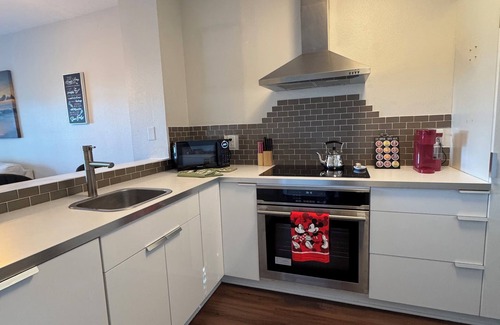 Davenport House | Lovely 2bd/2.5b townhome near Disney theme parks