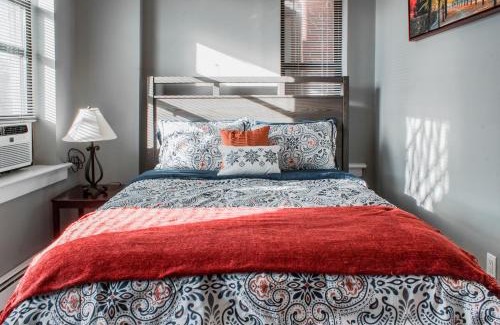 Mill River Apartment | Lovely 2BR apartment by Wooster Square- great neighborhood