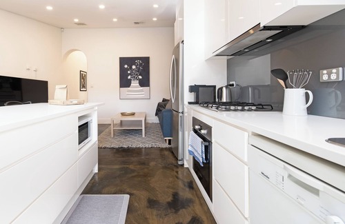 Norwood House | Lovely 2BR Home in Norwood - 3km from Adelaide - Wifi - Netflix - Private Courtyard