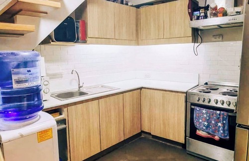 Bonifacio Global City Condo | Lovely 2BR Loft in BGC for 6 pax